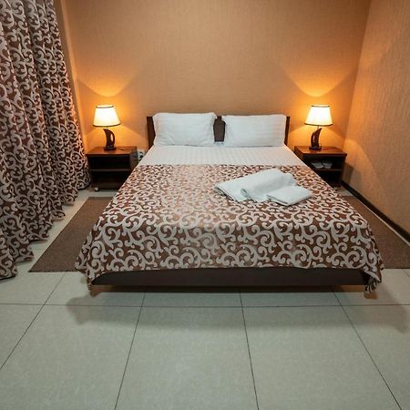 Rohat Hotel Chilonzor Tashkent Ngoại thất bức ảnh