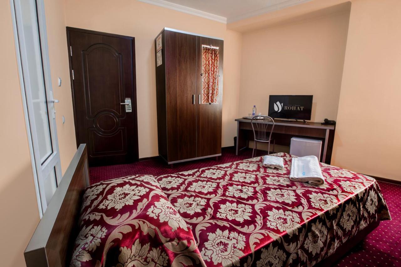 Rohat Hotel Chilonzor Tashkent Ngoại thất bức ảnh