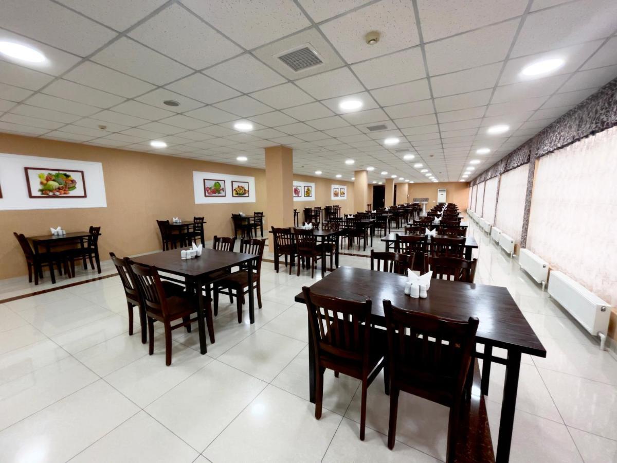Rohat Hotel Chilonzor Tashkent Ngoại thất bức ảnh