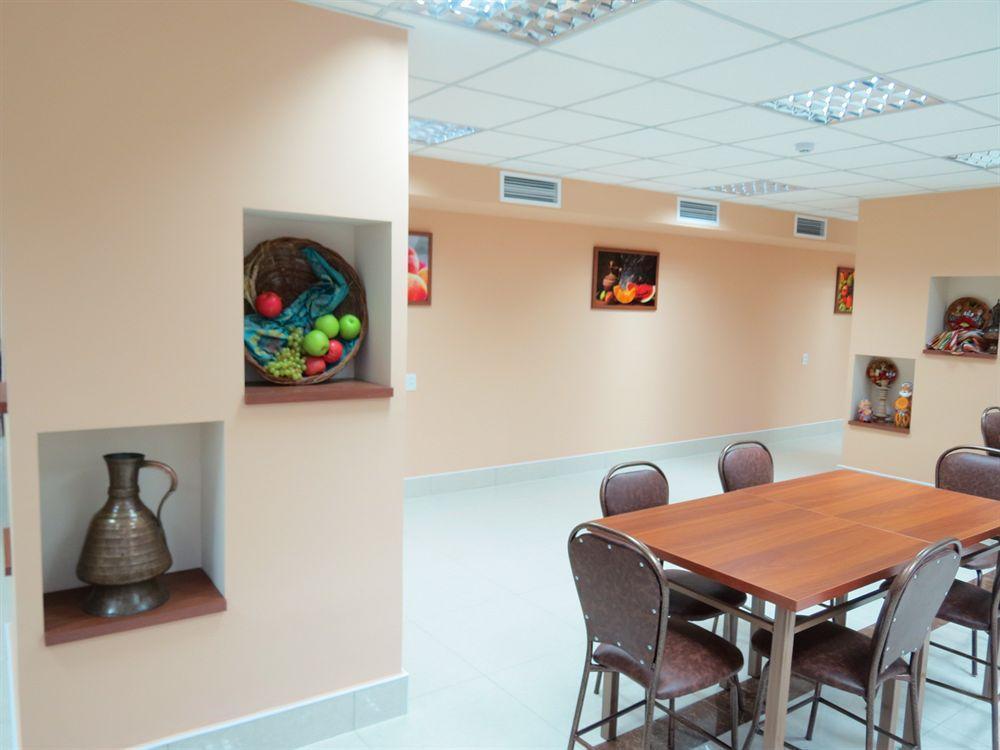 Rohat Hotel Chilonzor Tashkent Ngoại thất bức ảnh