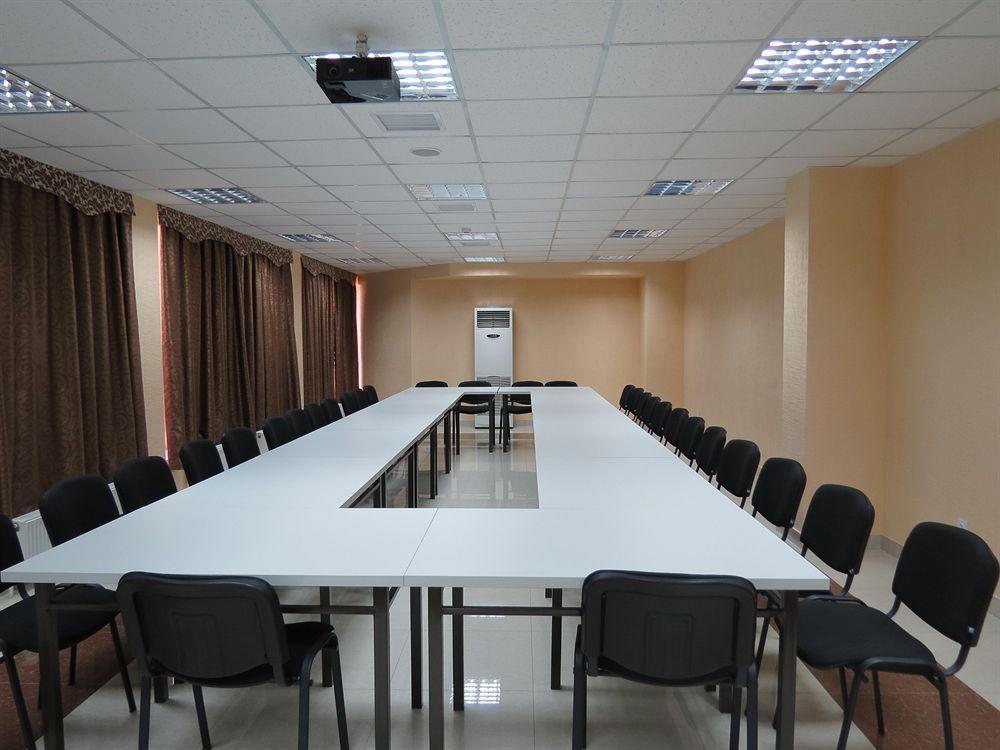 Rohat Hotel Chilonzor Tashkent Ngoại thất bức ảnh