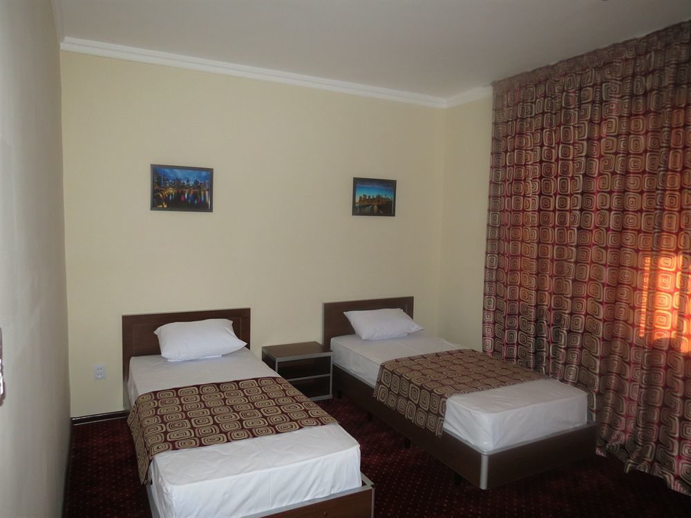 Rohat Hotel Chilonzor Tashkent Ngoại thất bức ảnh